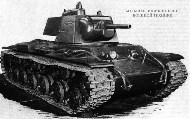 Деревянная модель танка Т-150 в натуральную величину. Кировский завод, декабрь 1940 года.